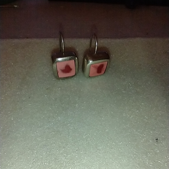 Earnings - Picture 2 of 7